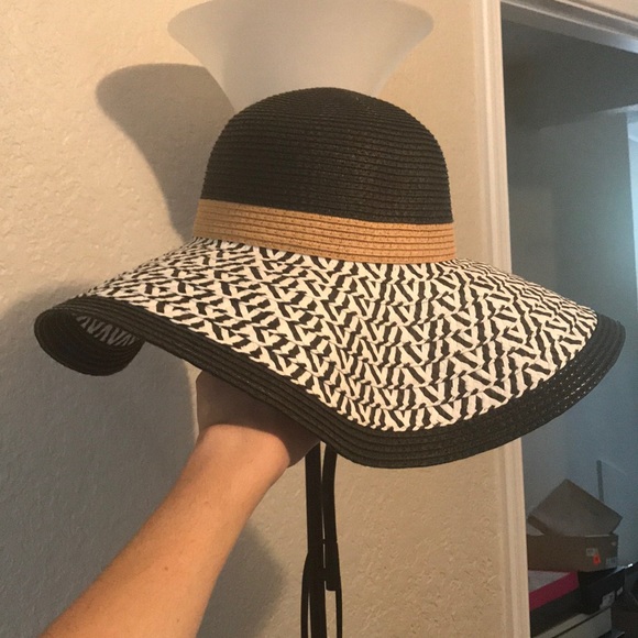 Accessories - Beach Hat